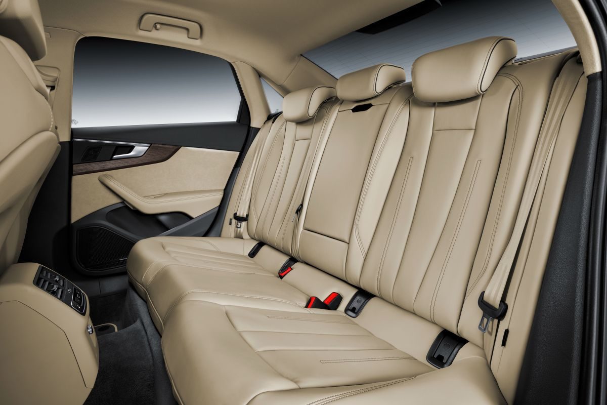 Audi A4 Avant · Kırmızı — görsel 5