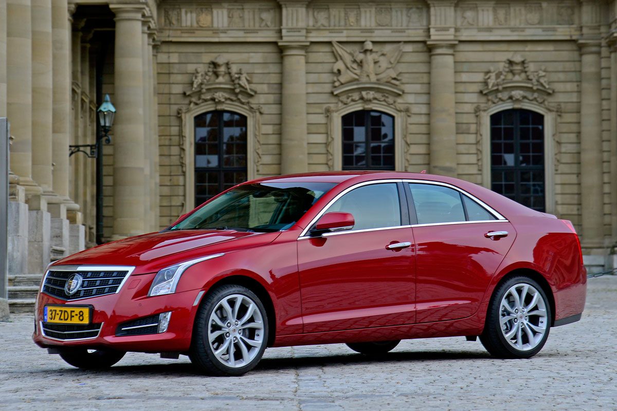 Cadillac ATS Sedan · Kırmızı — görsel 3