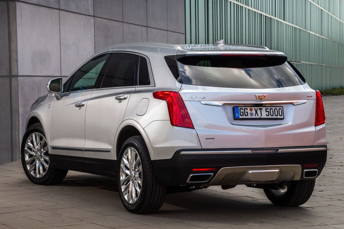 Cadillac XT5 · Gümüş — görsel 2
